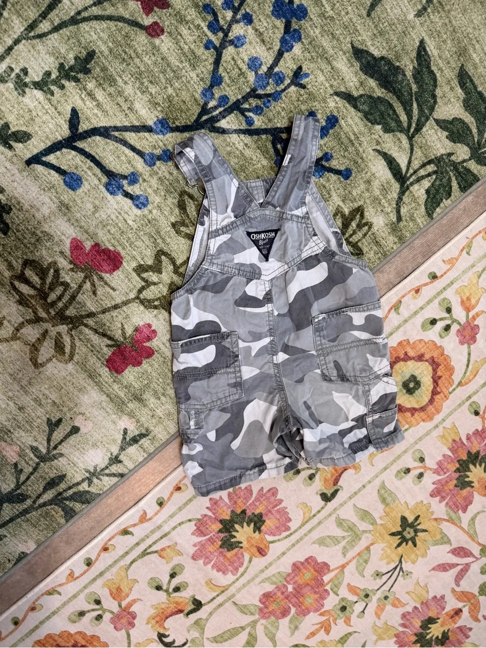 Y2K OshKosh B'gosh Gray Camo Short Overalls 12 Months Baby Boy Like New